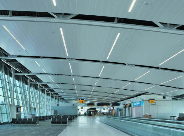 300C – Linear Plank Ceilings / Hunter Douglas Contract