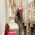 Interior view from the entrance © Leonardo Finotti Interior view from the entrance © Leonardo Finotti