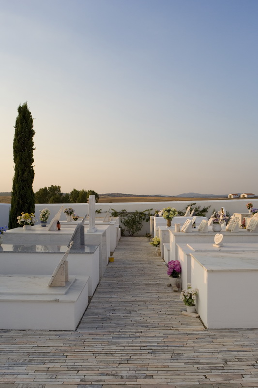 38-cemetery © FG+SG
