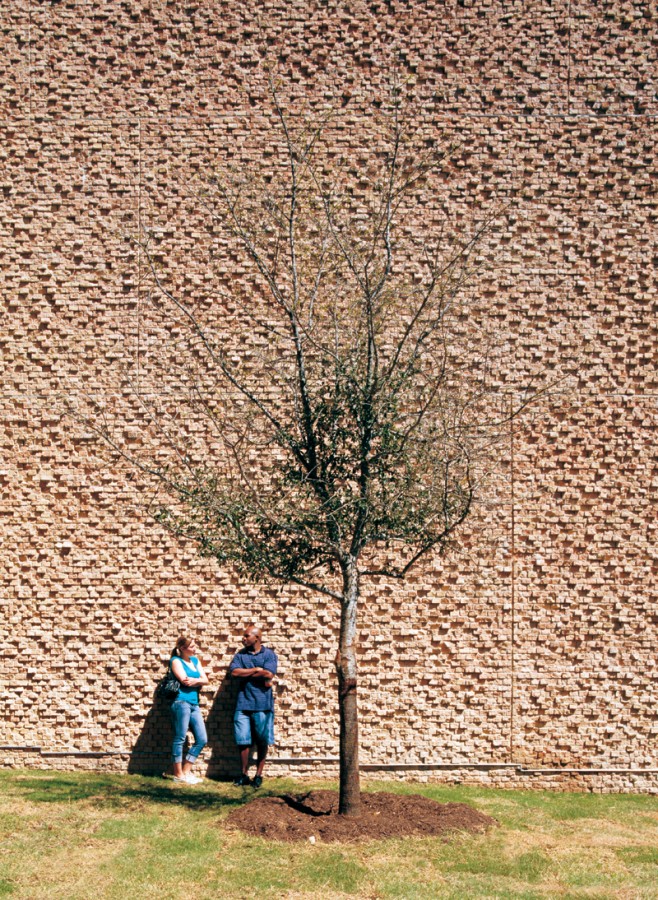 St Edward’s University New Residence and Dining Hall / Alejandro Aravena