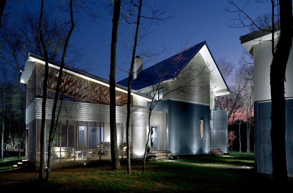 House in the Woods / archimania