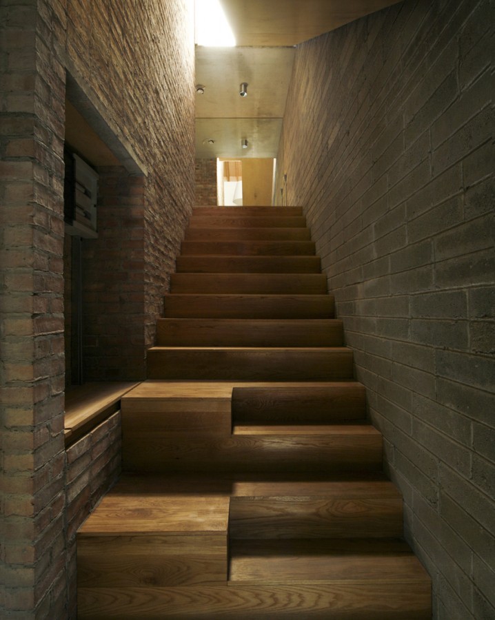 House 1 + House 2 / TAKA