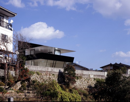 House in Otake / Suppose Design Office