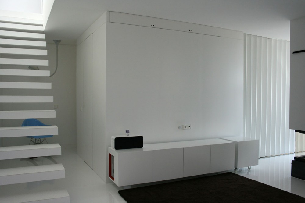 1252094189-apartment-study-f2 1252094189-apartment-study-f2