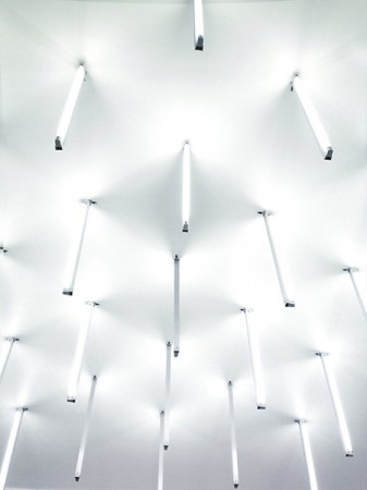 1252358140-09ceiling-pattern-by-lights