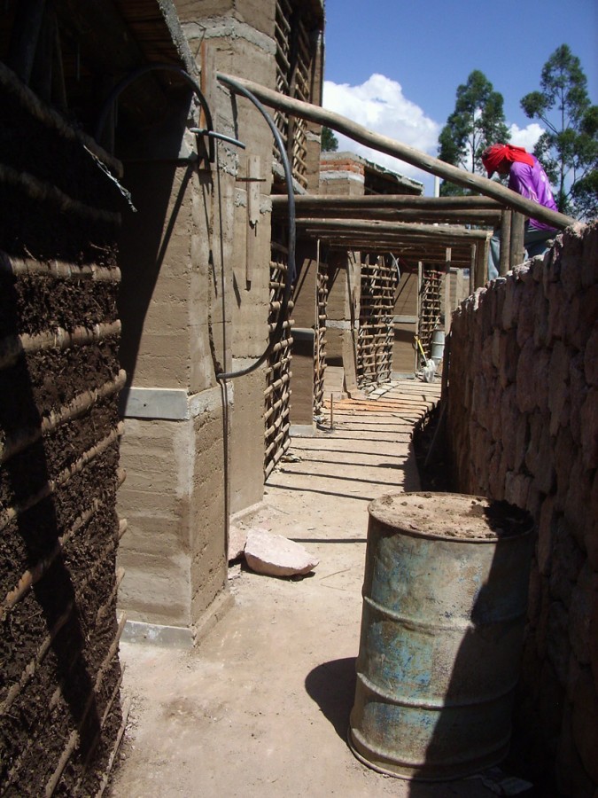 1252418181-1251120705-c-construccion-con-tapial-002 rammed earth construction © David Barragán