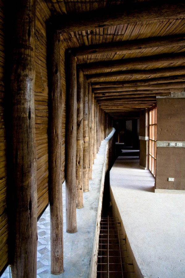 1252418399-1251129565-interior-003 © Raed Gindeya