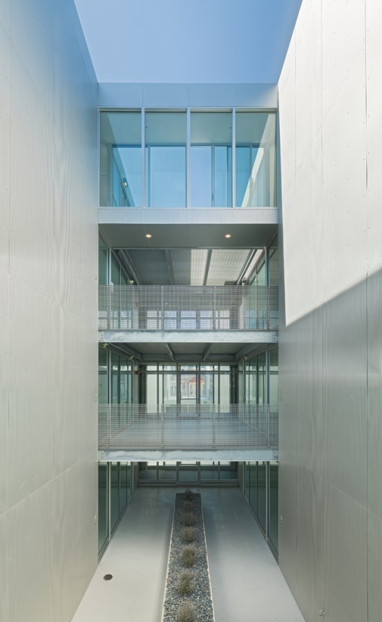 1234 Howard Street / Stanley Saitowitz | Natoma Architects