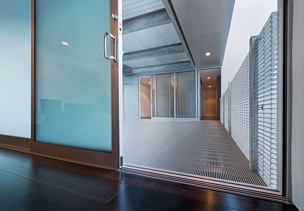 1234 Howard Street / Stanley Saitowitz | Natoma Architects