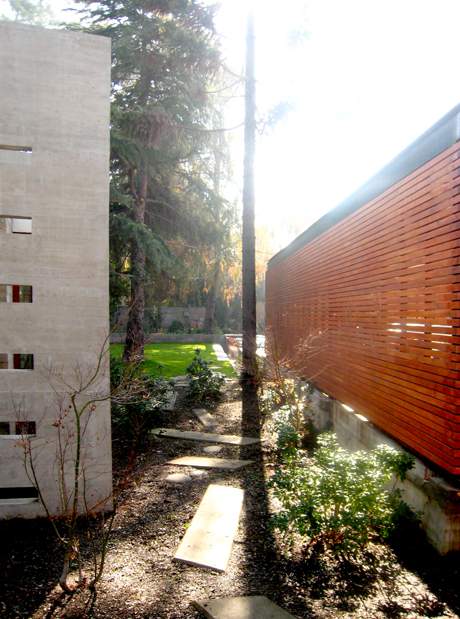 San Damian house / Daw