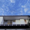 1252692443-up