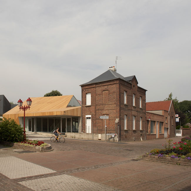 1253032661-tank-architectes-mediatheque-proville-02 1253032661-tank-architectes-mediatheque-proville-02