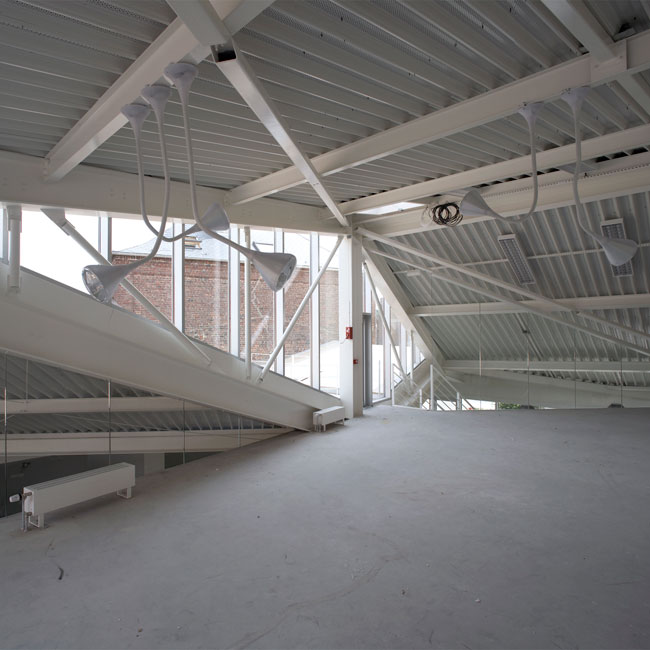1253032663-tank-architectes-mediatheque-proville-04c 1253032663-tank-architectes-mediatheque-proville-04c