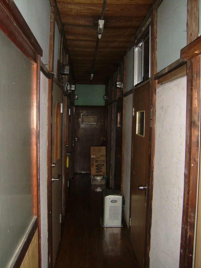 col-01 original building