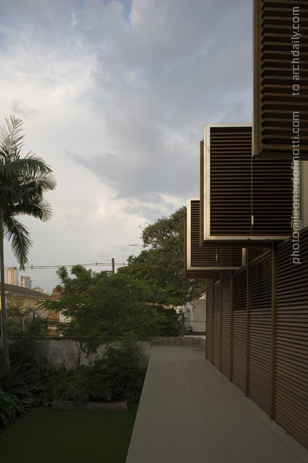 Isay Weinfeld - casa Marrom, SaÌo Paulo - BR © Leonardo Finotti