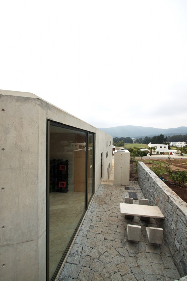 White O_Toyo Ito (5) White O_Toyo Ito (5)