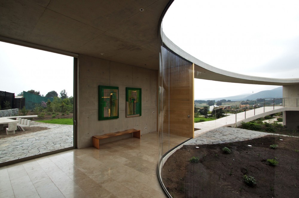 White O_Toyo Ito (26) White O_Toyo Ito (26)