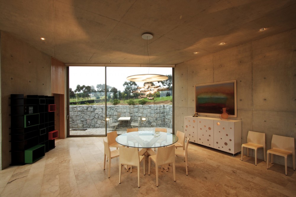 White O_Toyo Ito (43) White O_Toyo Ito (43)