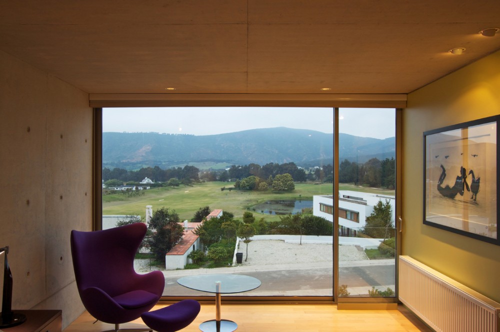 White O_Toyo Ito (57) White O_Toyo Ito (57)