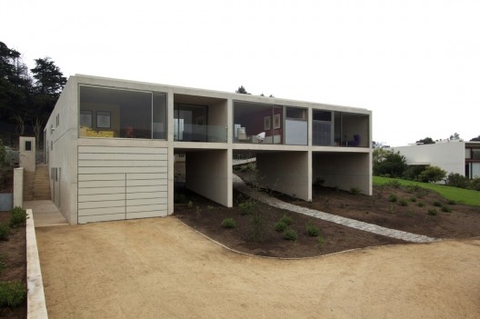 White O_Toyo Ito (1) White O_Toyo Ito (1)