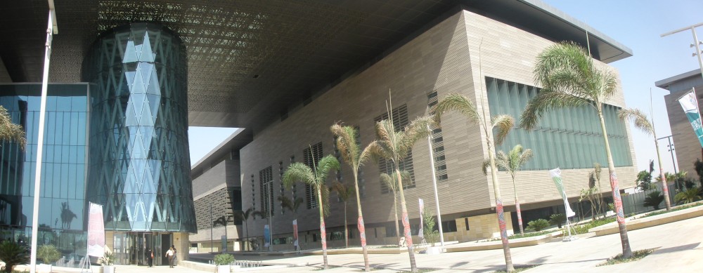 P9210044 Campus