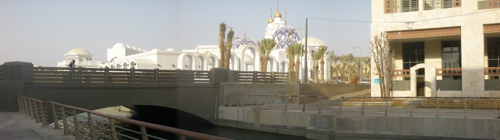 P9220146 Town