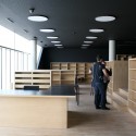 IMG_0083 Library at the Zamet Center / 3LHD