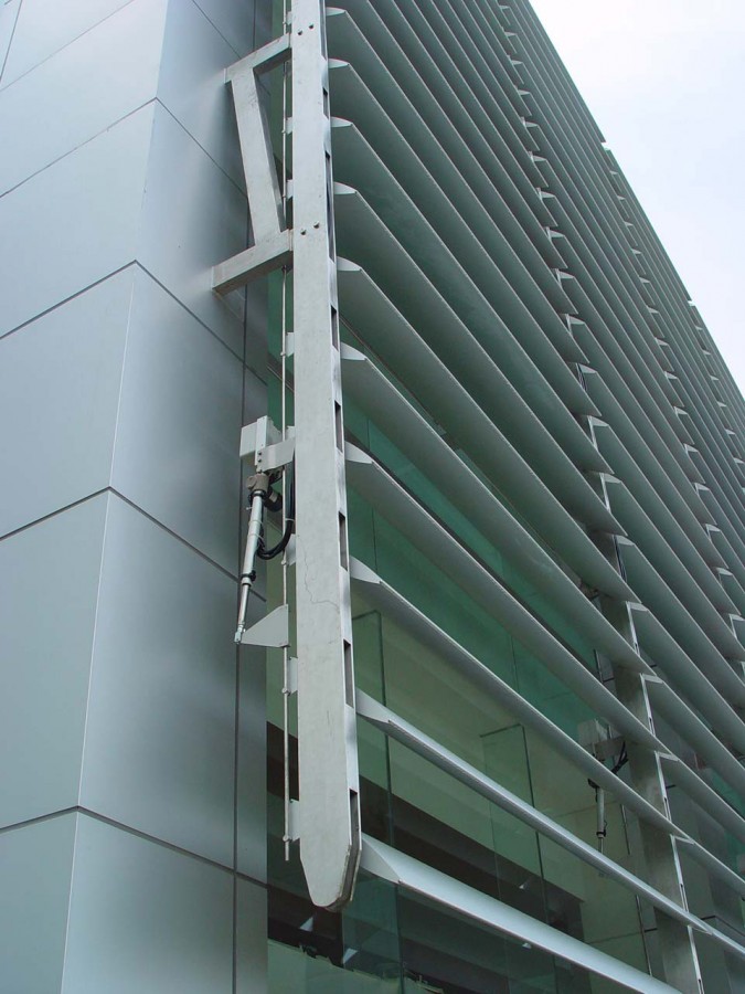 Nysan Aerofoil Louvers / Hunter Douglas Contract