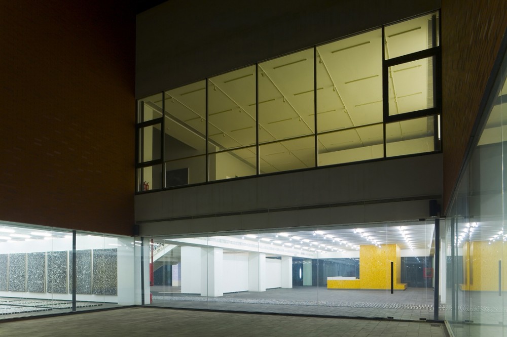 nEO_IMG_courtyard-night nEO_IMG_courtyard-night