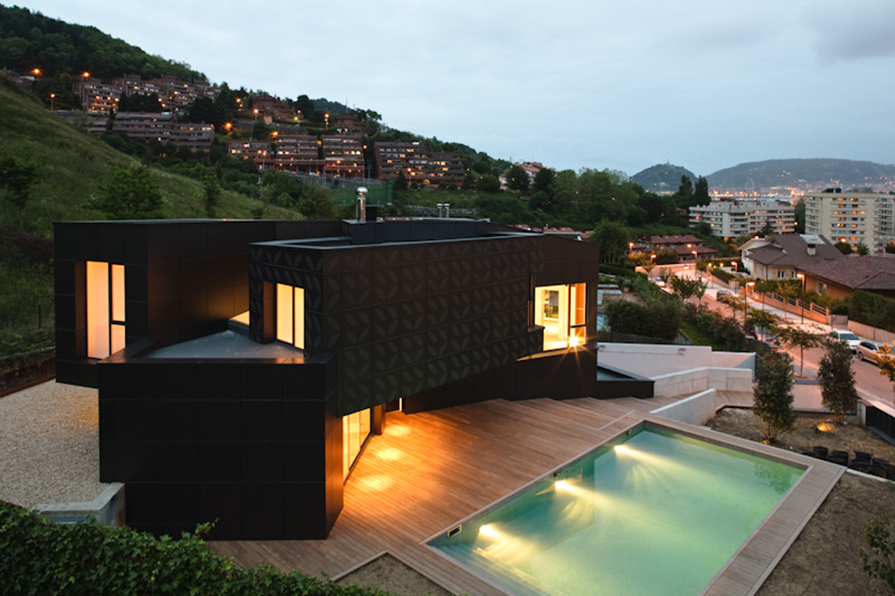 qhouse_exterior_04 © Ricardo Loureiro