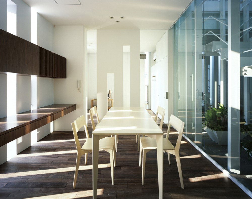 T-Clinic / Suppose Design Office