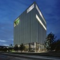 321_2_Wyly - night view 321_2_Wyly - night view © Tim Hursley