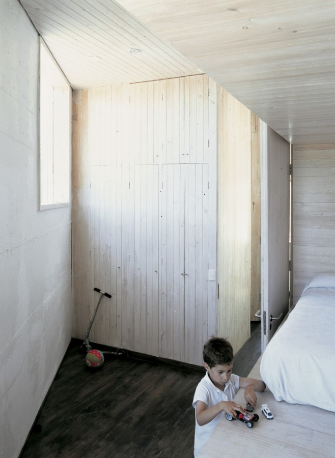 Fosc House / Pezo von Ellrichshausen Architects