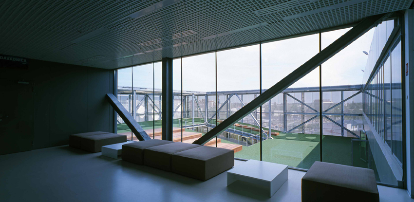 Emergency Terminal / Produkcija 004
