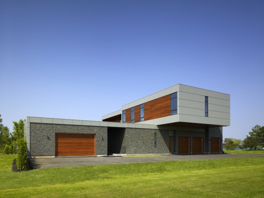 Riverhouse Niagara (1) © Tom Arban