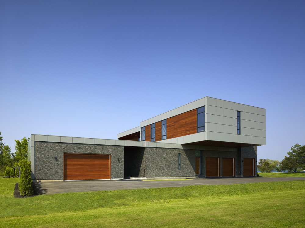 Riverhouse Niagara (1) © Tom Arban
