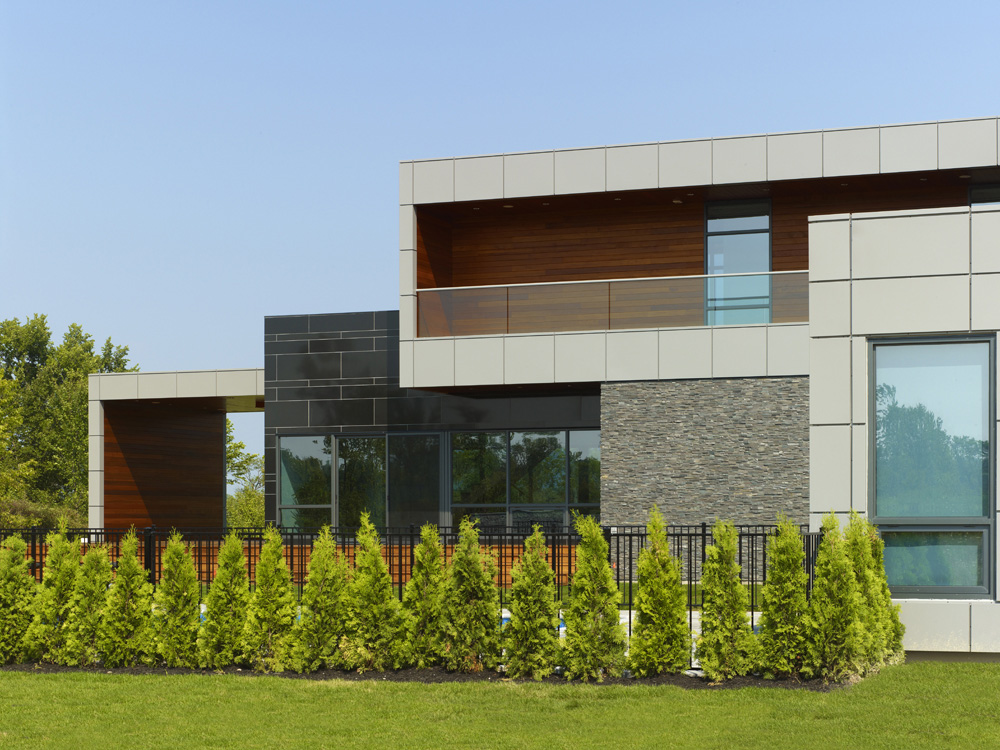 Riverhouse Niagara (2) © Tom Arban