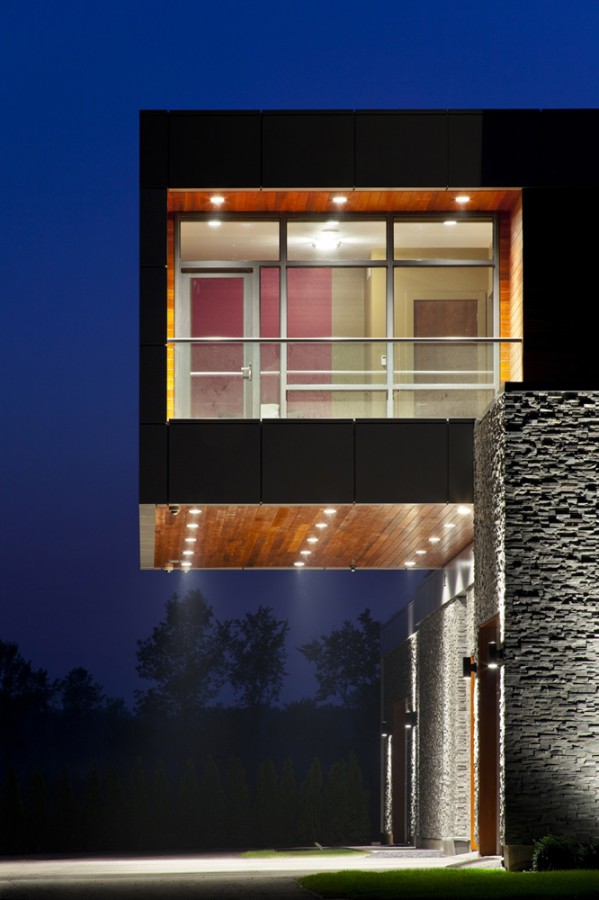 Riverhouse Niagara (12) © Tom Arban