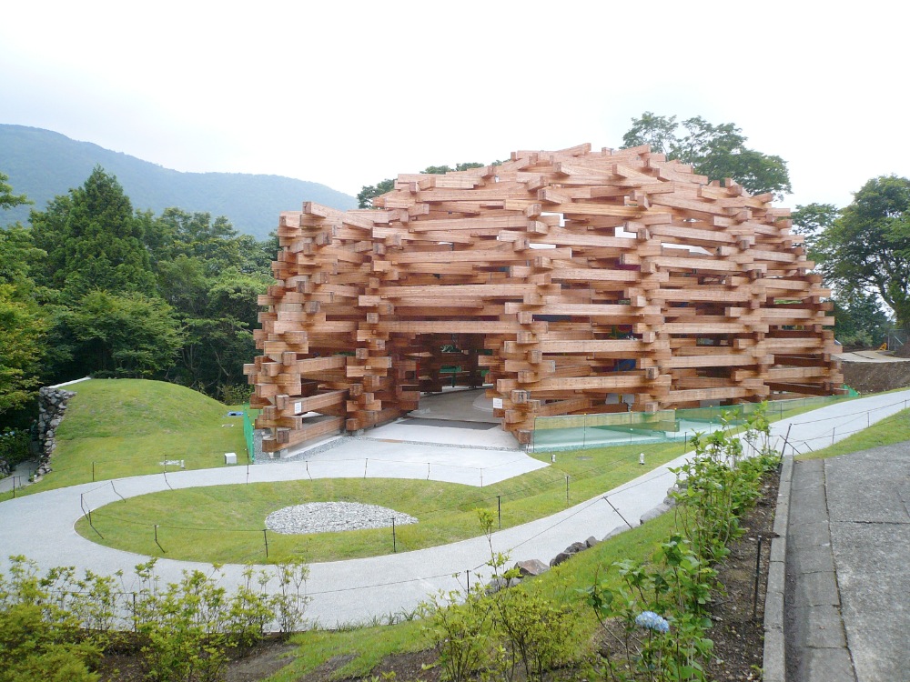 Woods of Net  / Tezuka Architects