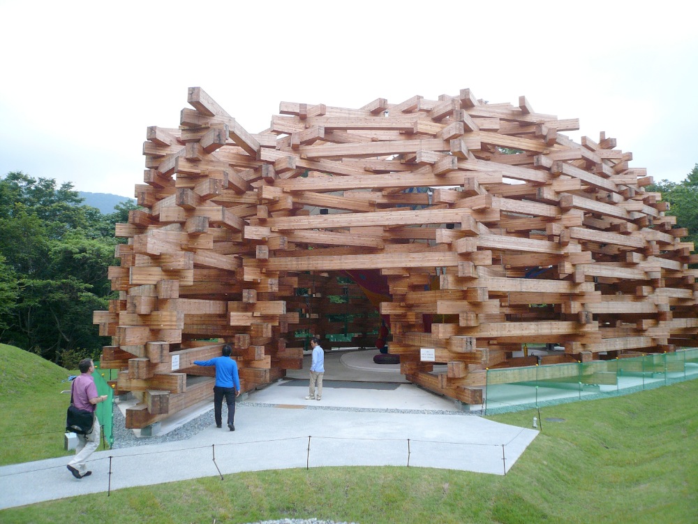 Woods of Net  / Tezuka Architects