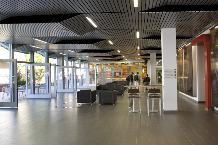 Box Series / Hunter Douglas Contract