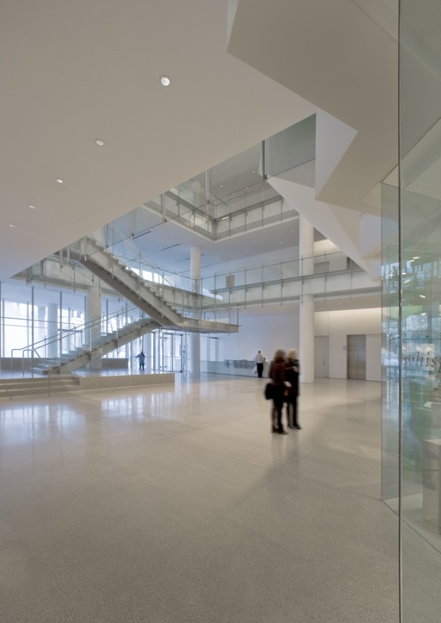 Spertus Institute of Jewish Studies / Krueck & Sexton Architects