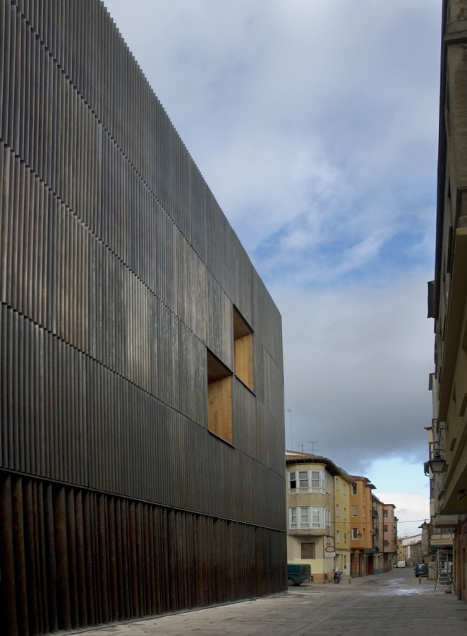 Archaeology Museum of Vitoria / Francisco Mangado