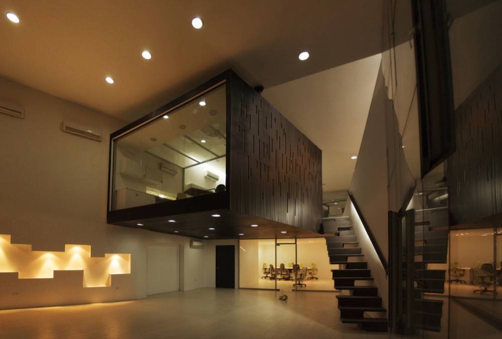 Huanacu Warehouse & Office / tFPS