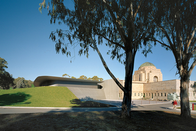 Anzac Hall_Photo_001 © John Gollings