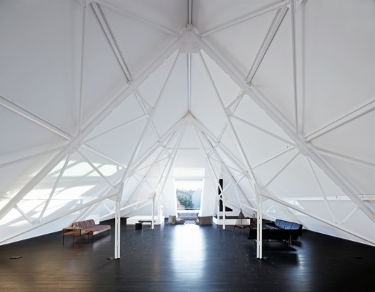 Attic 02 - Meinel_1200 © Udo Meinel