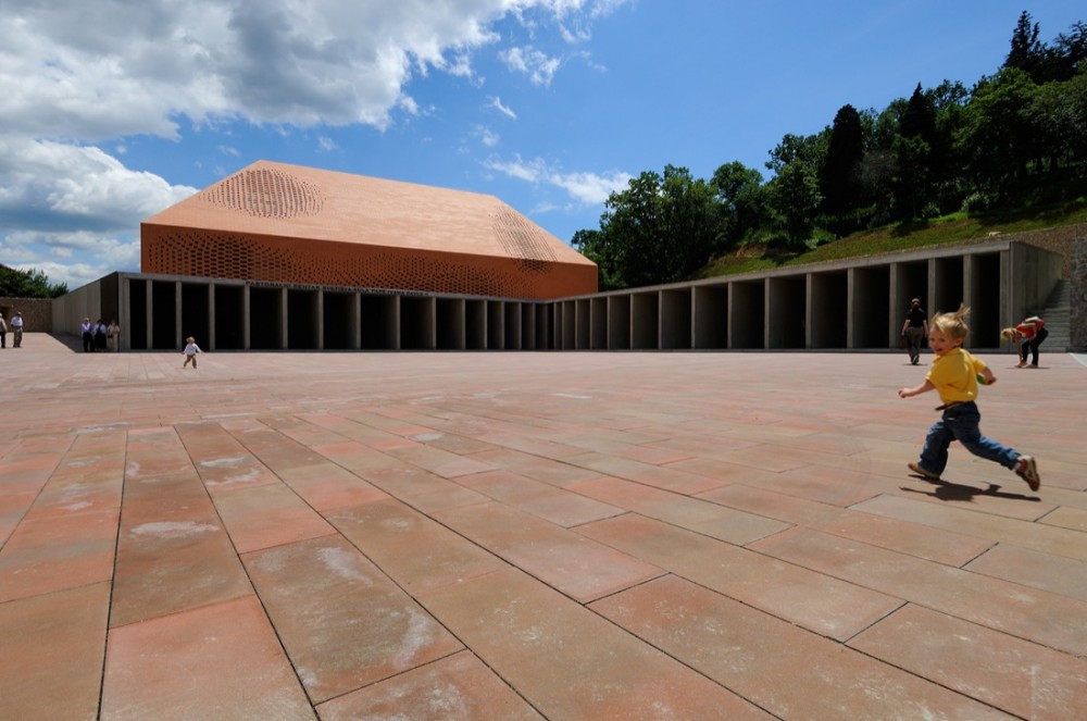 Pope John Paul II Hall / Randić & Turato