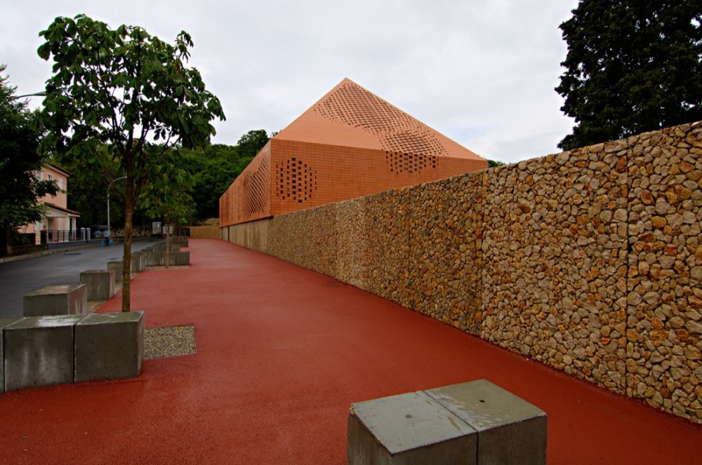 Pope John Paul II Hall / Randić & Turato