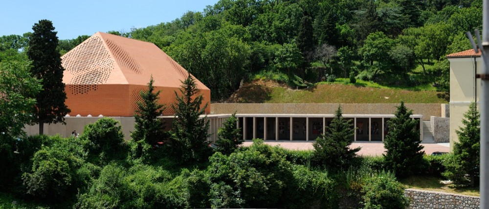 Pope John Paul II Hall / Randić & Turato