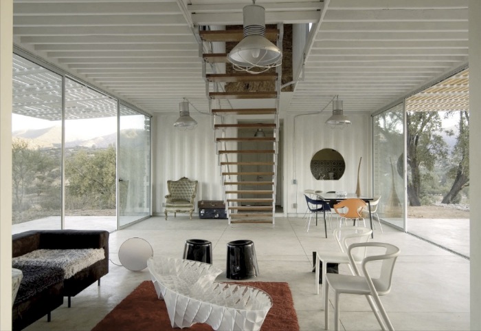 Manifesto House / James & Mau, for Infiniski